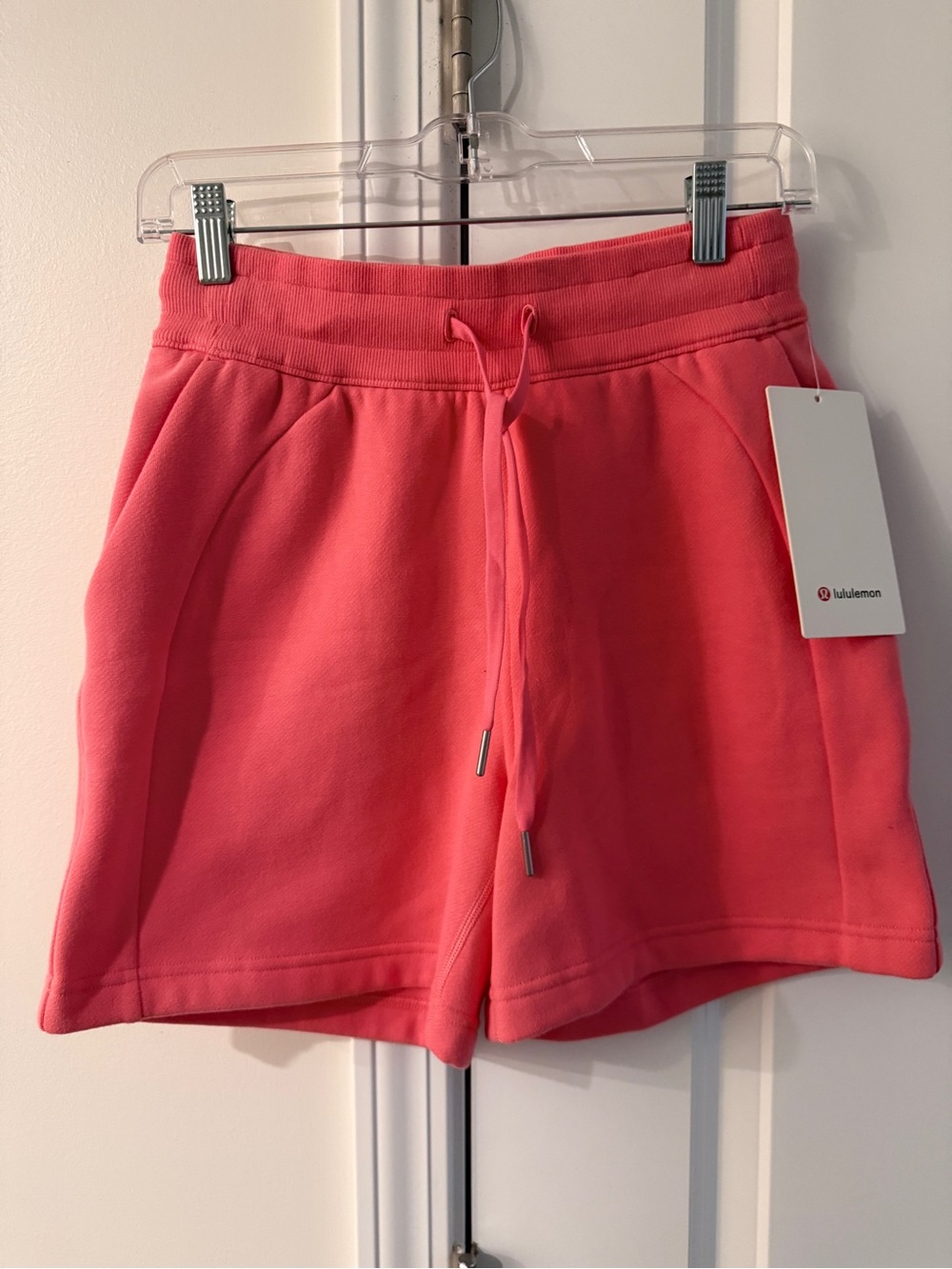 Lululemon Scuba High Rise Short 5” Size 6 NWT